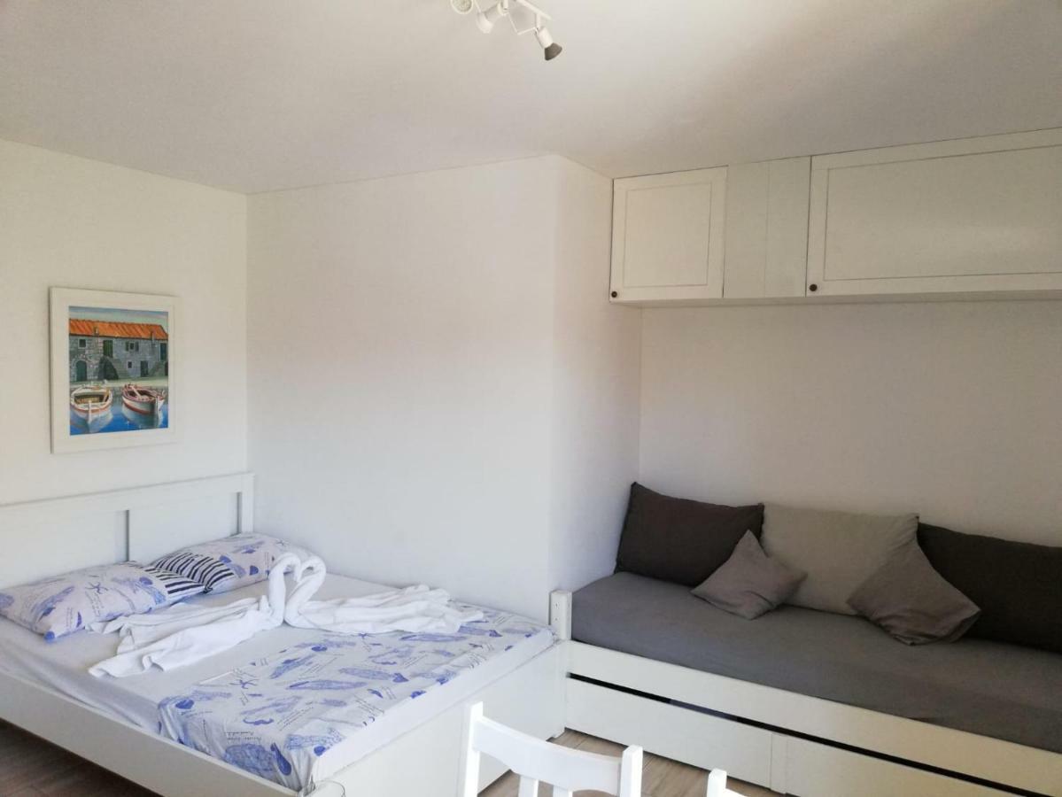 Apartman Jela شيبينيك المظهر الخارجي الصورة