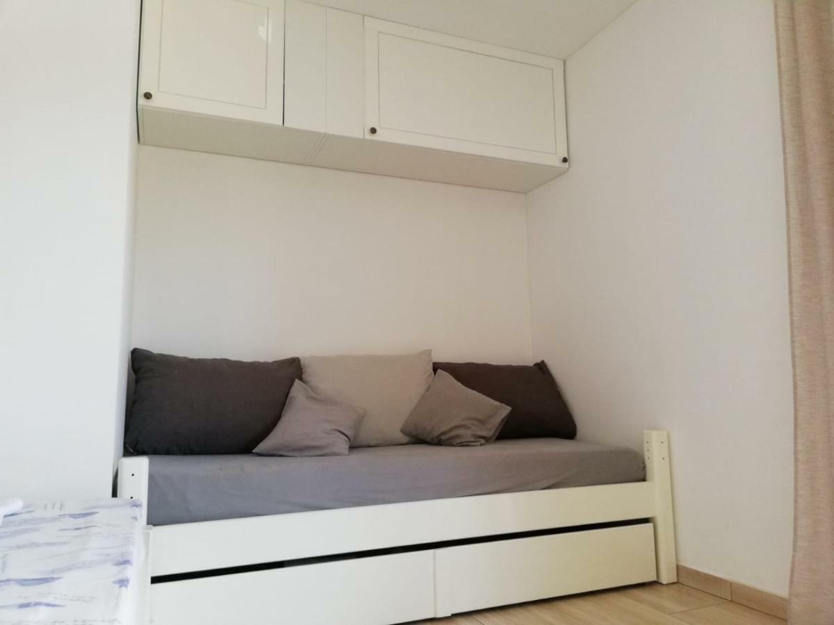 Apartman Jela شيبينيك المظهر الخارجي الصورة